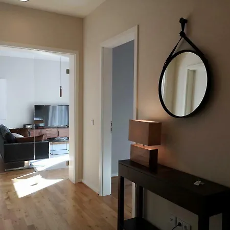 100 Qm Luxus Industrial Apartment
